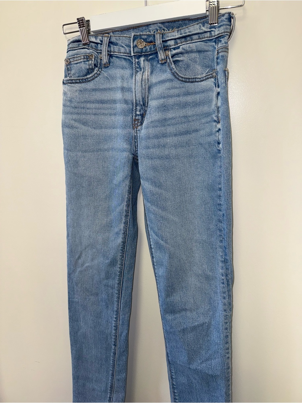 American Eagle (00 Long) Super High Rise Straight Leg Denim Jeans with Stretch - Picture 3 of 6